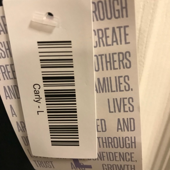 Lularoe Black Carly Size L NWT - Picture 3 of 3